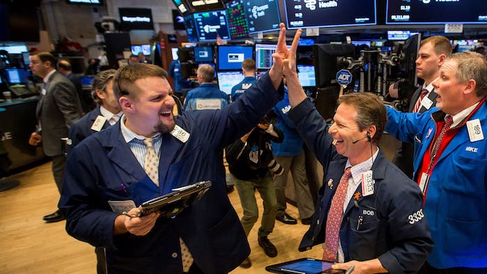 S&P 500 và Dow Jones tăng phiên thứ 4 liên tiếp 040423-ck