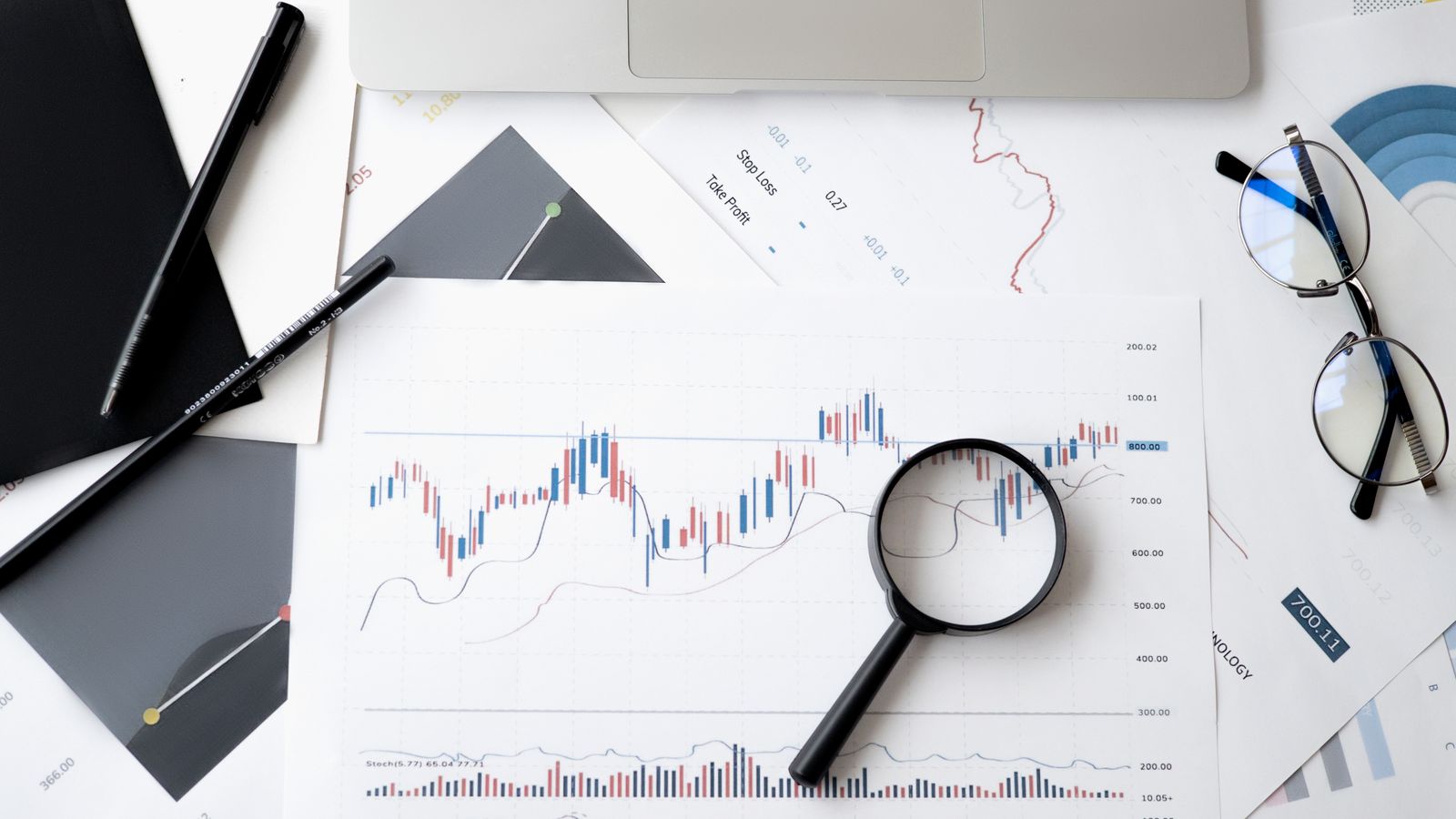 Mô hình Lá Cờ trong phân tích kỹ thuật Forex (minh họa 2)