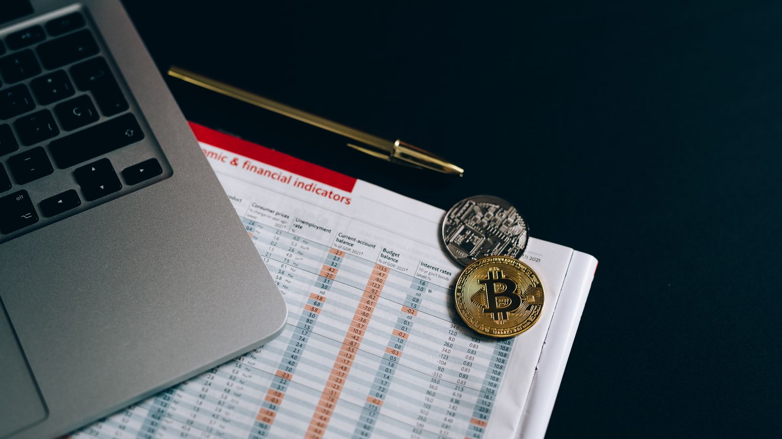 Hợp Đồng Thông Minh: Cách Mạng Hóa Giao Dịch Tài Chính Mối quan hệ giữa Blockchain và Smart Contract